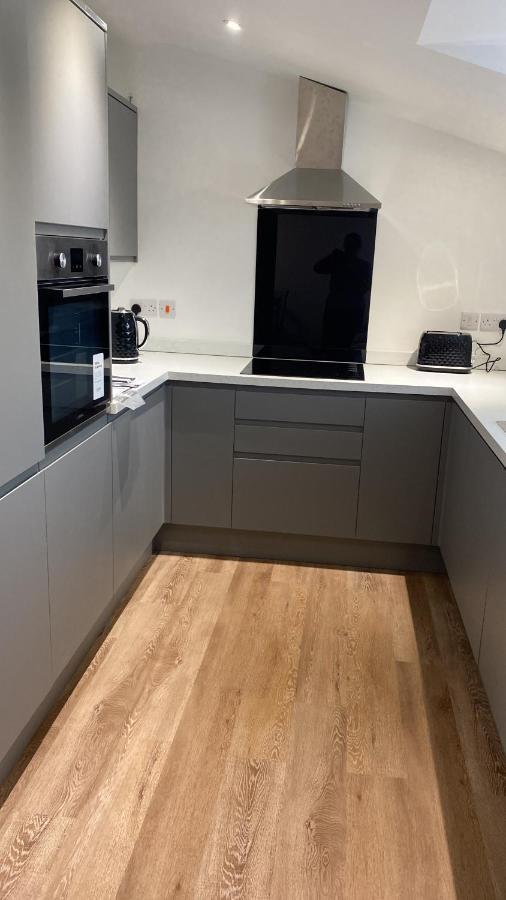 2 Bedroom Apartment Leek